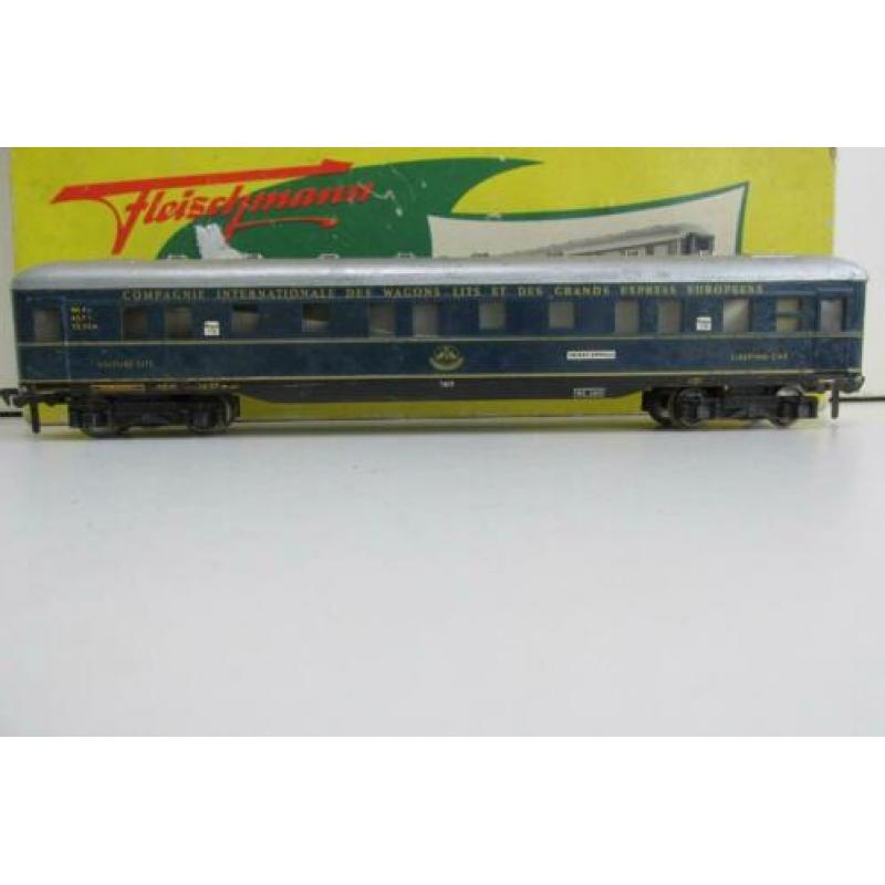 3 x fleischmann wagons uit de jaren 50