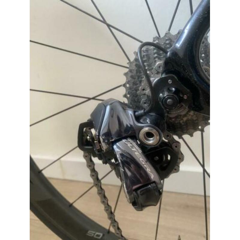 2018 Specialized SL5 58cm w/Di2 & CLX 50 wheels.