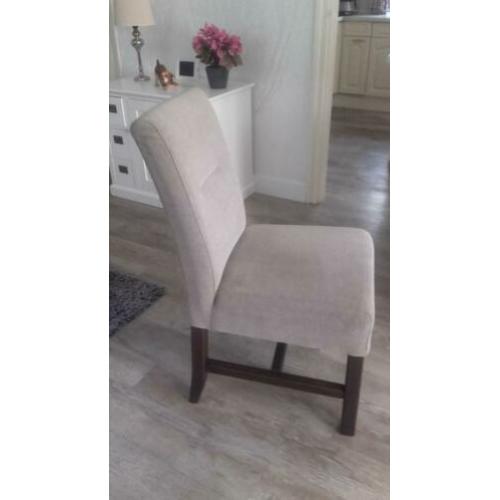 4 huiskamer stoelen