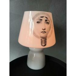 Fornasetti lampje melkglas