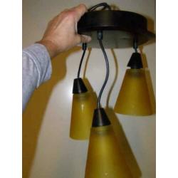 Ikea hanglamp met gele kapjes (A18 2999)