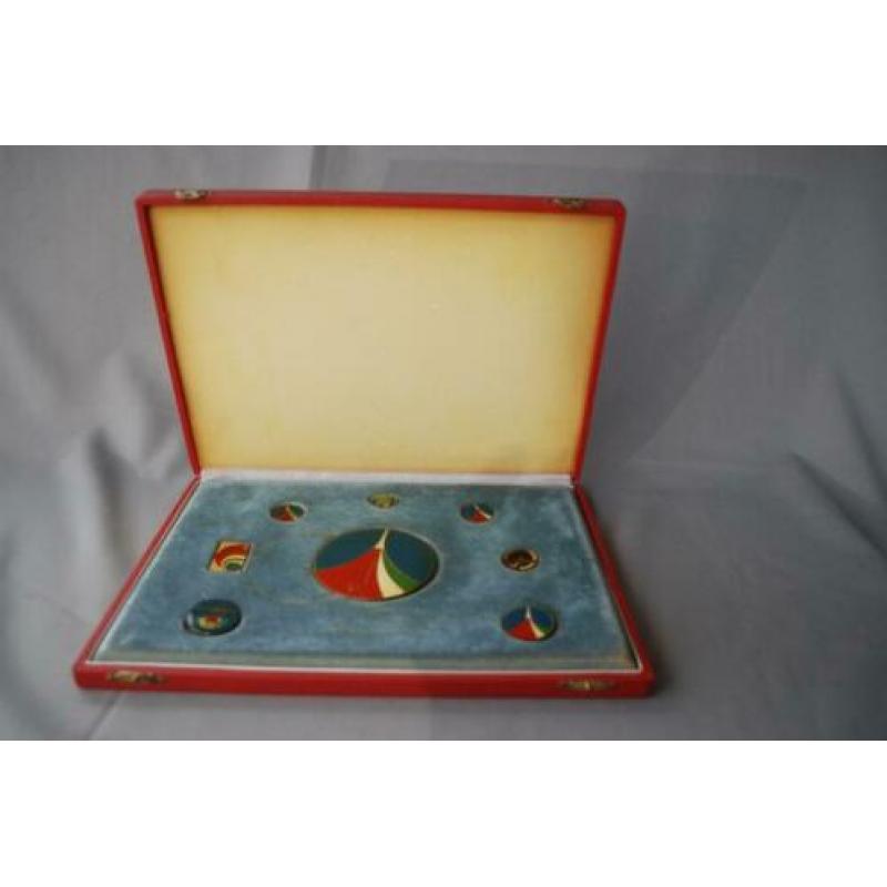Ruimtevaart Sojoez 36? Interkosmos spelden set 1980