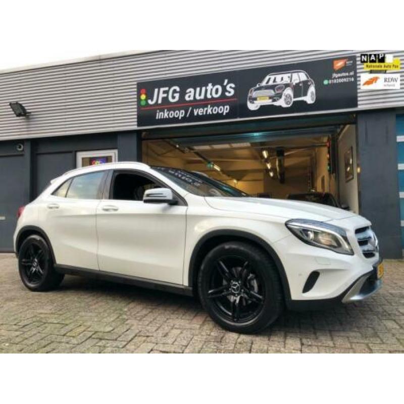 Mercedes-Benz GLA-klasse 180 Prestige Automaat! 32.000 km!