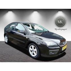 Ford Focus 1.6-16V Futura, 5-Deurs, Airco, Voorruit verwarmi