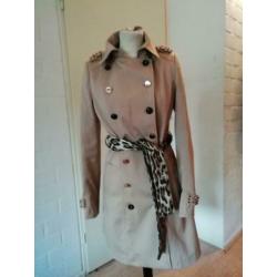 Leuke beige jas mt s/m