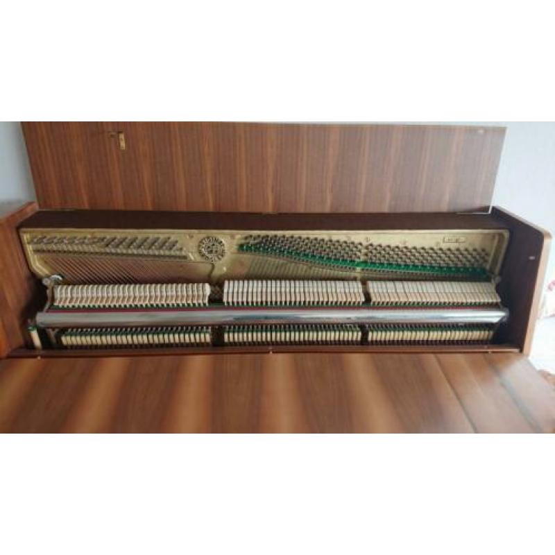 Piano 'Rösler' 1970 (nr.60440)