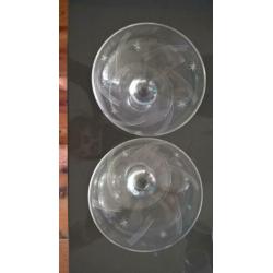 2 vintage kleine coupe glazen met geslepen sterren motiefje