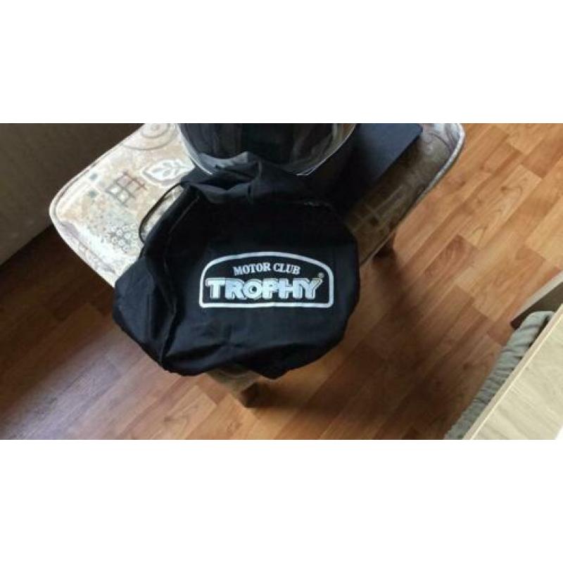 Nieuwe helm VERKOCHT