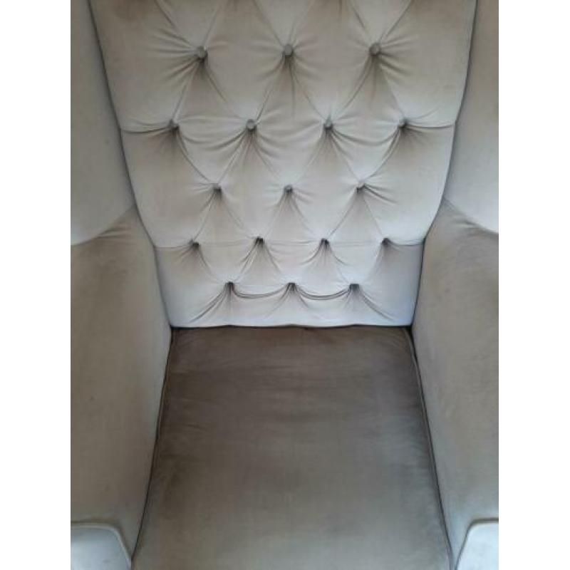 mooie fauteuil stof kleur kaki.weinig op gezeten