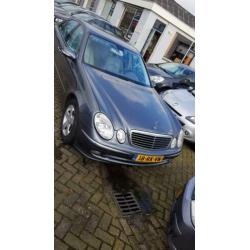 Zeer nette Mercedes avant-garde 320cdi