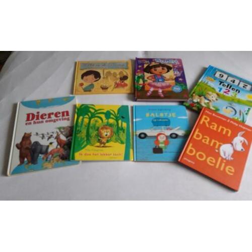 diverse mooie kinderboeken alles voor 7,50 nieuw bijna grati