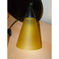 Ikea hanglamp met gele kapjes (A18 2999)