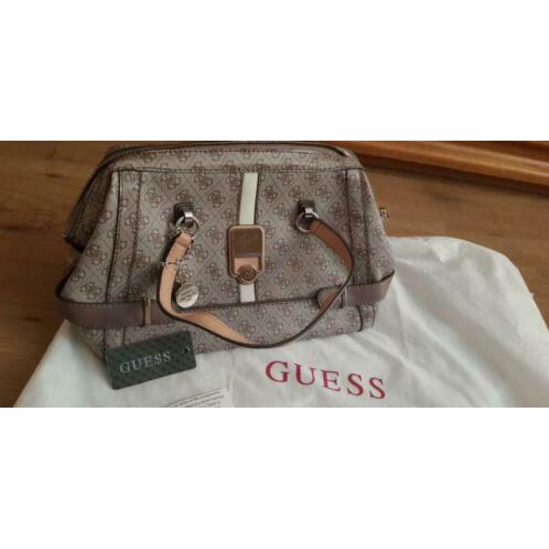 Guess tas zgan!