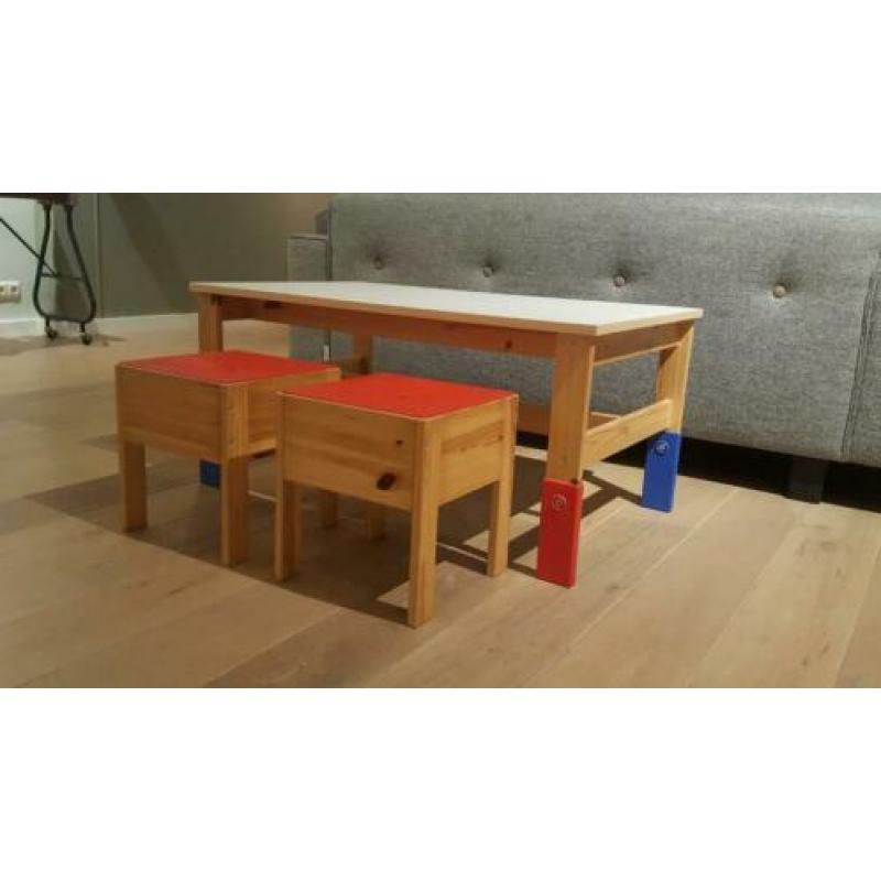 Ikea kindertafel + kinderkrukjes
