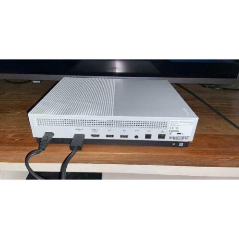 Xbox One S All Digital