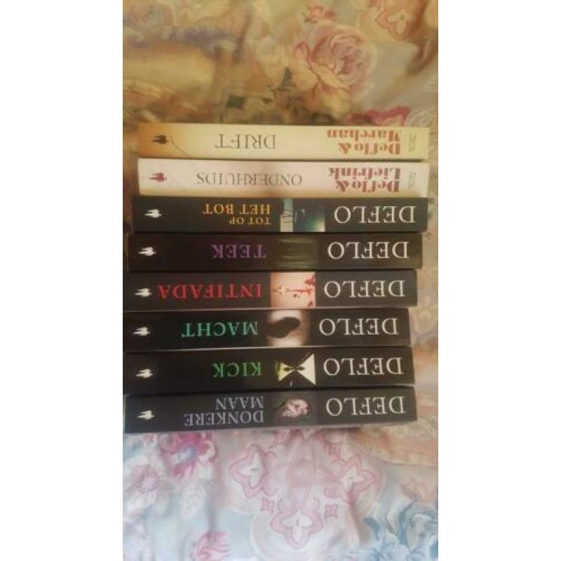 8 thrillers van Deflo