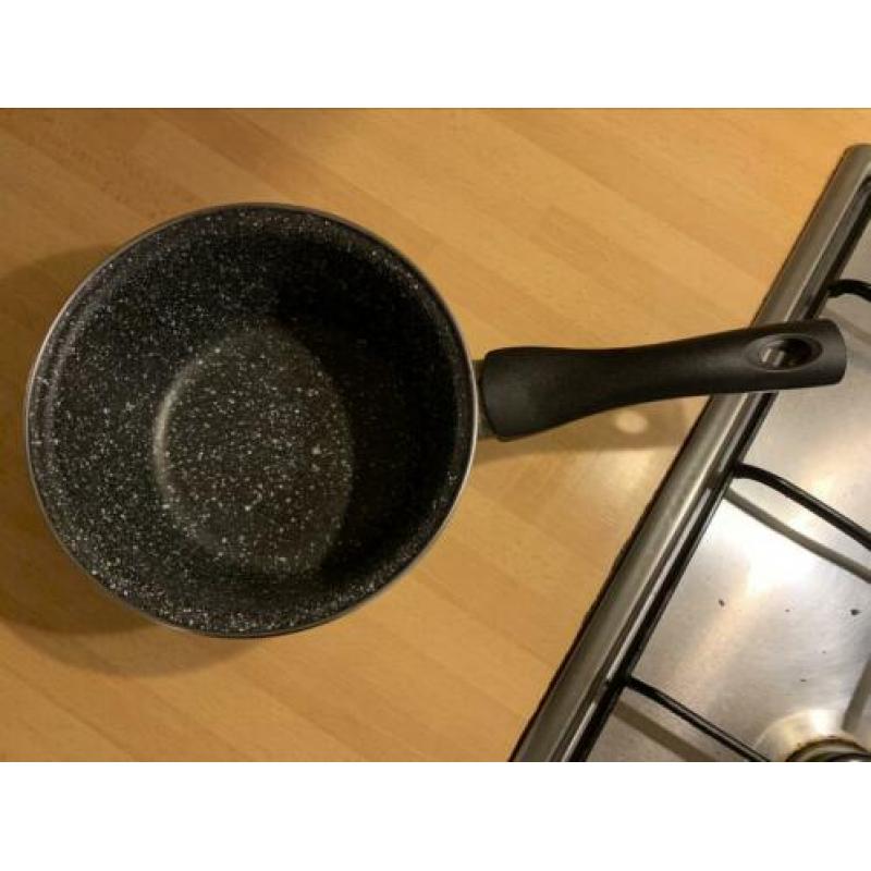 Fijn kook pannetje MOET WEG!