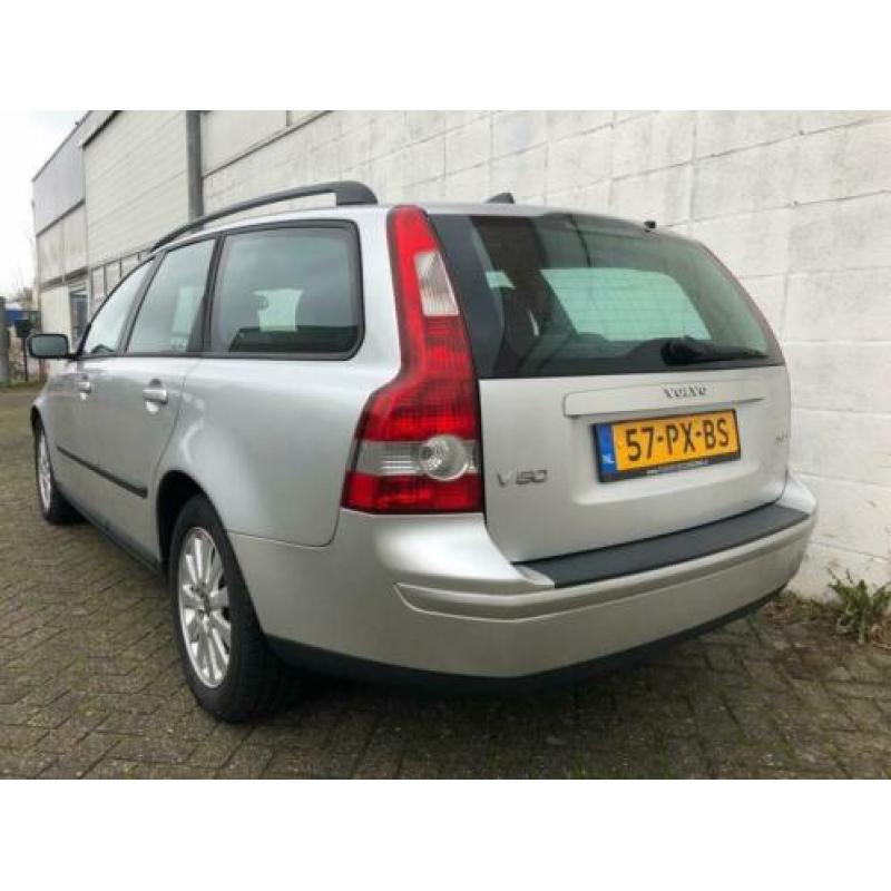 Volvo V50 2.0D Momentum NAP APK Airco Cruise Elekpakket