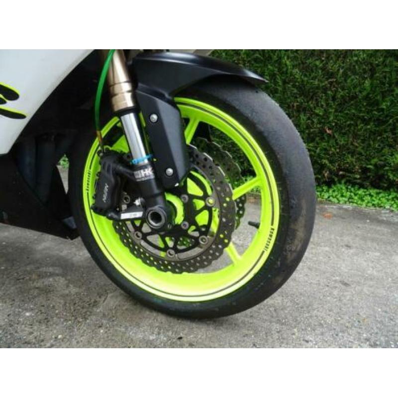Kawasaki ZX6R Ninja # 2010 # Circuit Motor Racer # Optie's