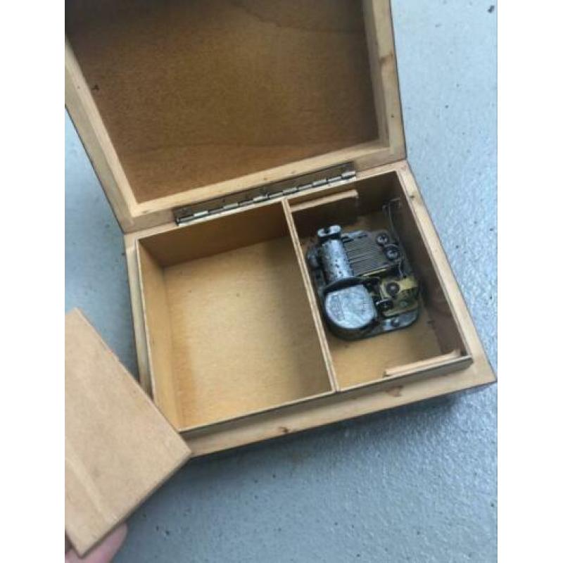 Prachtig antieken houten muziekdoos
