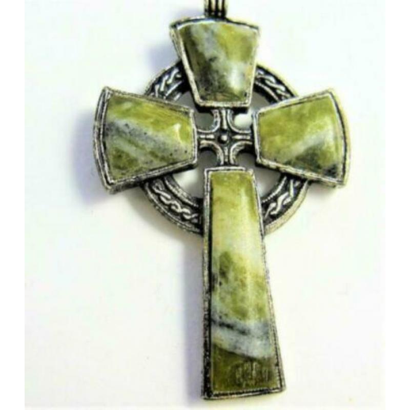Sol d'Or. Fraai groot Keltisch kruis met Connemara marmer