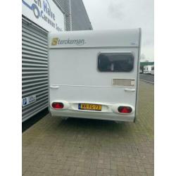 Sterckeman starlett 420 CP met Hypercamp voortent en luifel