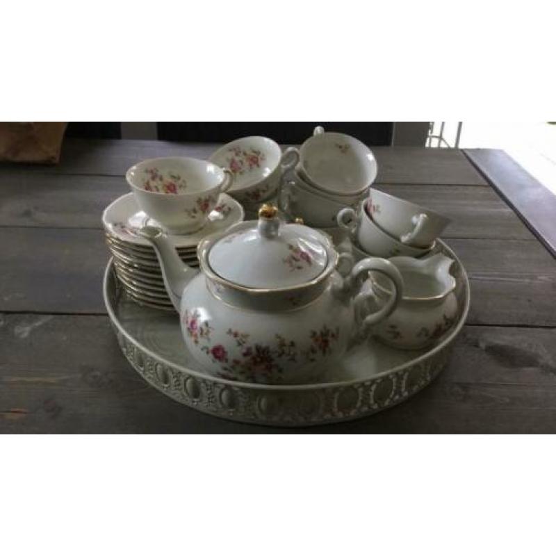 Antiek servies 12 delig