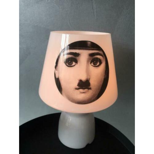 Fornasetti lampje melkglas