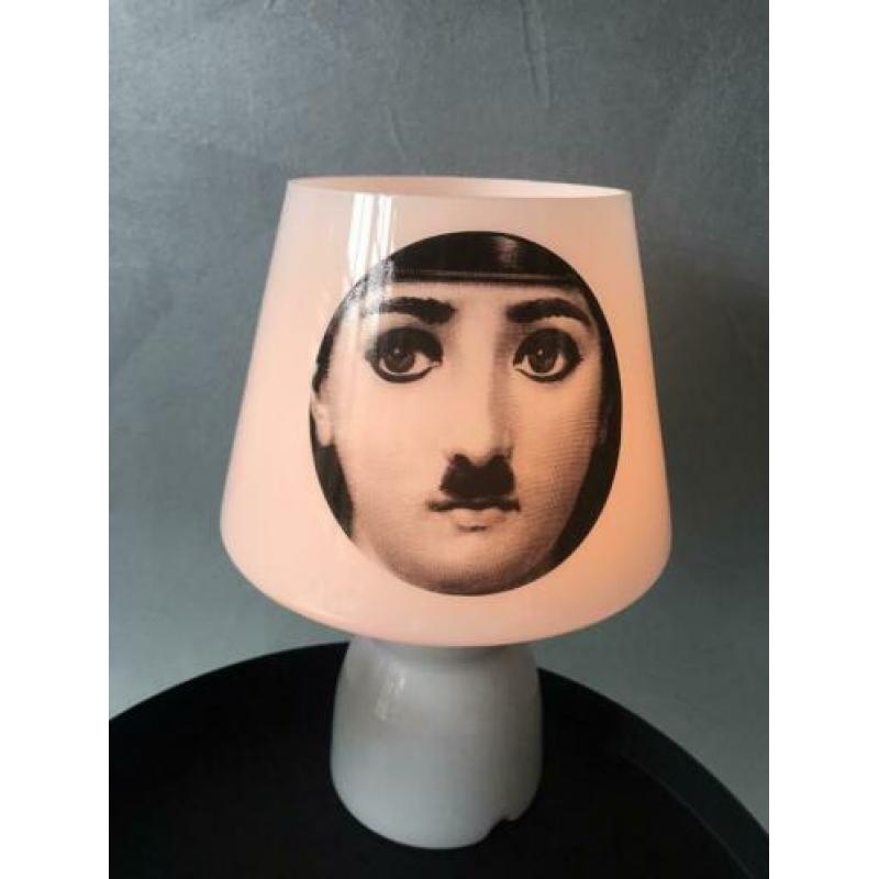 Fornasetti lampje melkglas