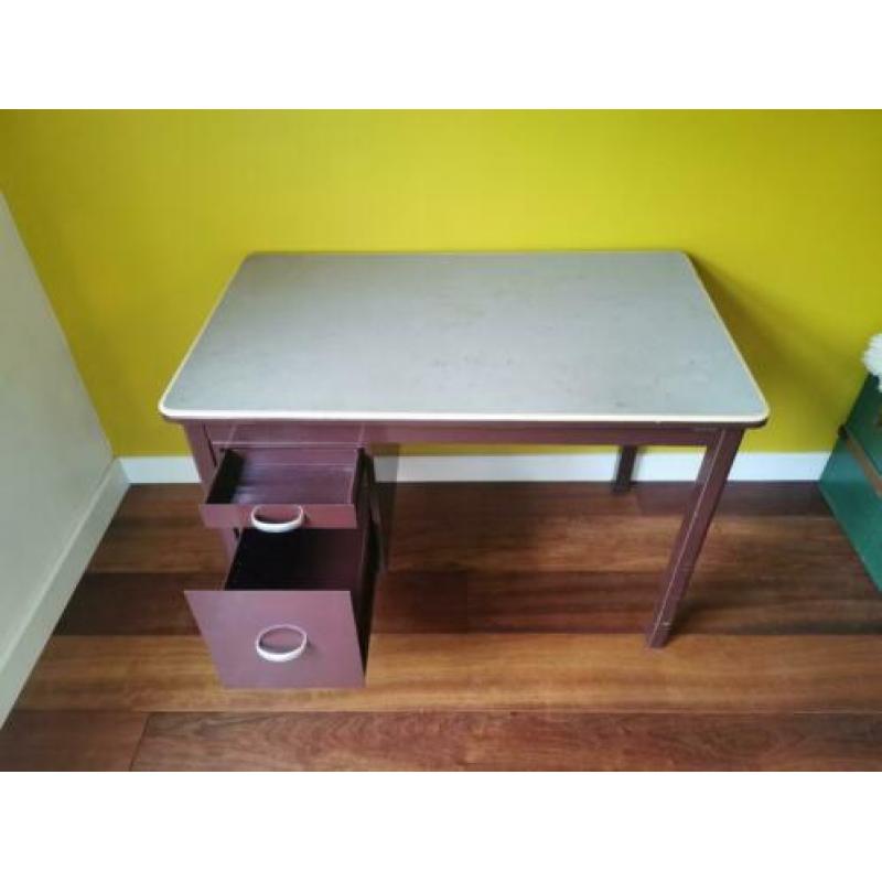 Vintage Gispen bureau! (70 hoog*60,5 diep*100,5 breed)