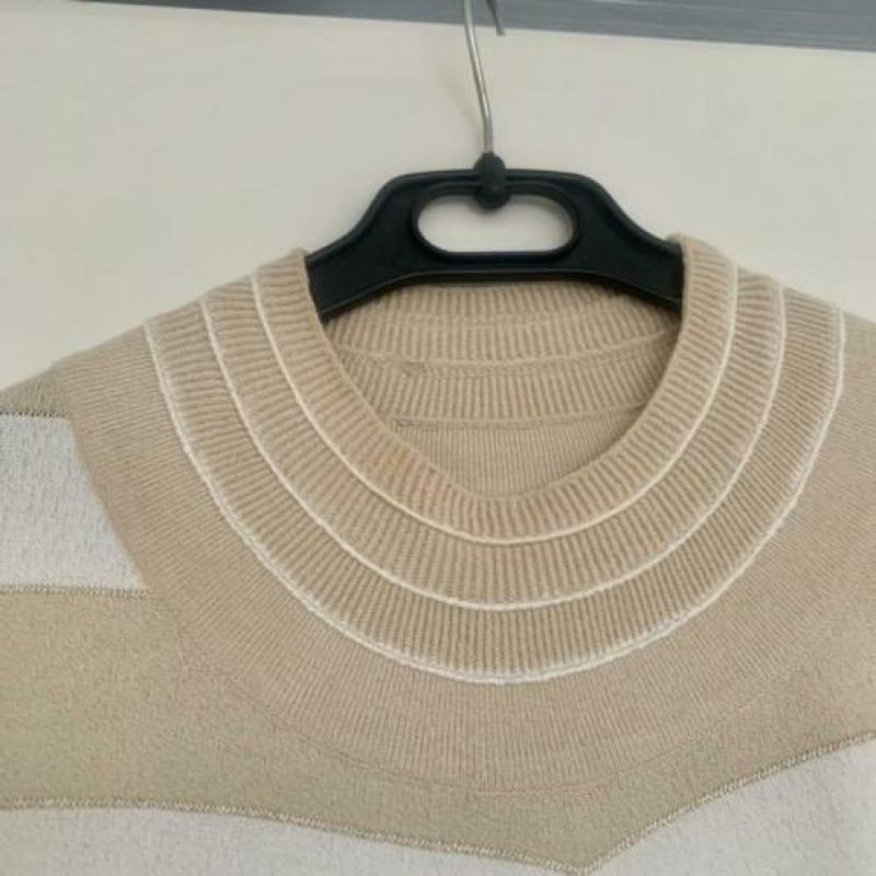 Wit met beige gestreepte jumper maat L, maat 40