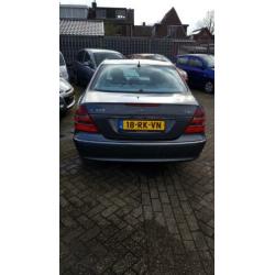 Zeer nette Mercedes avant-garde 320cdi