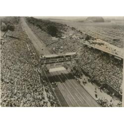 Nieuwsfoto autoraces Akron USA homemade cars 1948