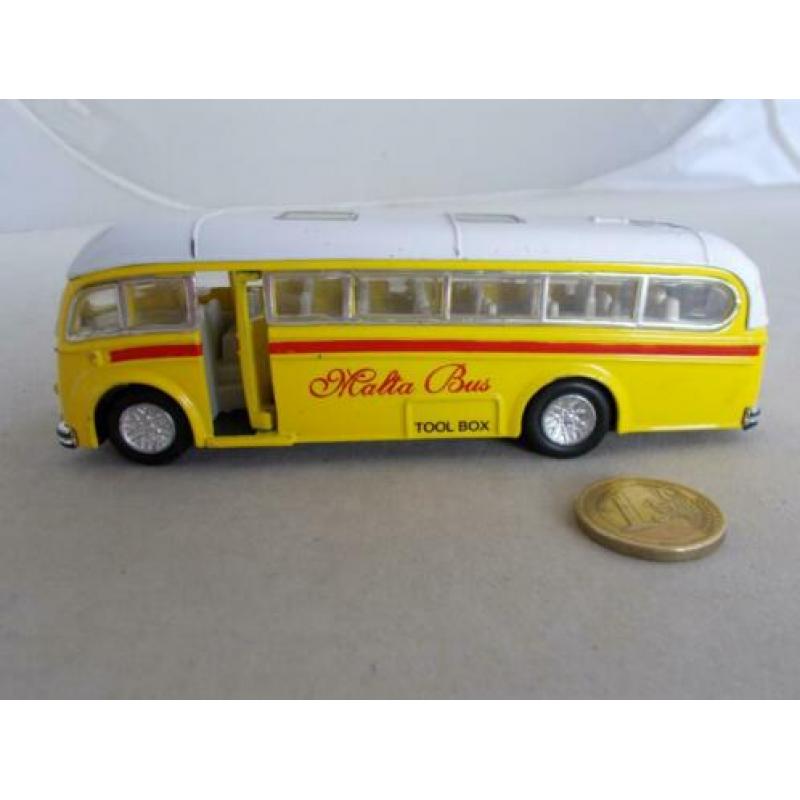 Vintage blikken "MALTA BUS" Touringcar SS 5856.