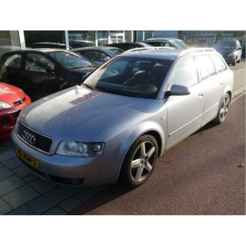 Audi A4 Avant 1.9 TDI 130pk Pro Line - Navigatie