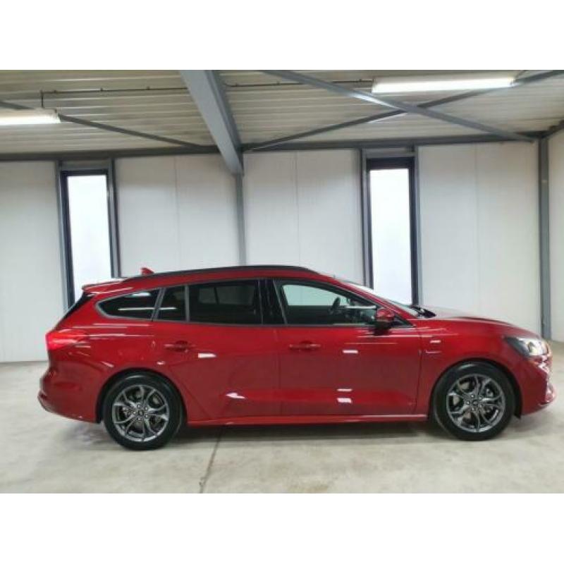 Ford Focus Wagon 1.5 ST-Line 150 pk navigatie climate contro