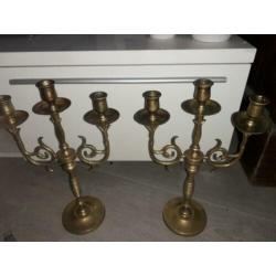 2 antieke messing kandelaren