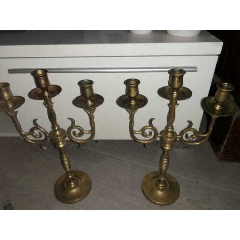 2 antieke messing kandelaren