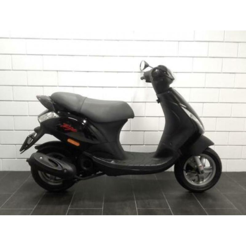 Piaggio Zip / 4Takt / SNOR / Schadevrij / Keurige Scooter