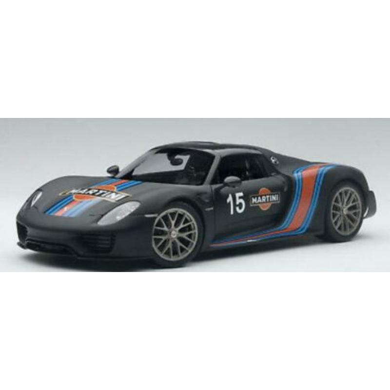 AutoArt Porsche 918 Spyder Black/Martini Livery 1/18 NIEUW