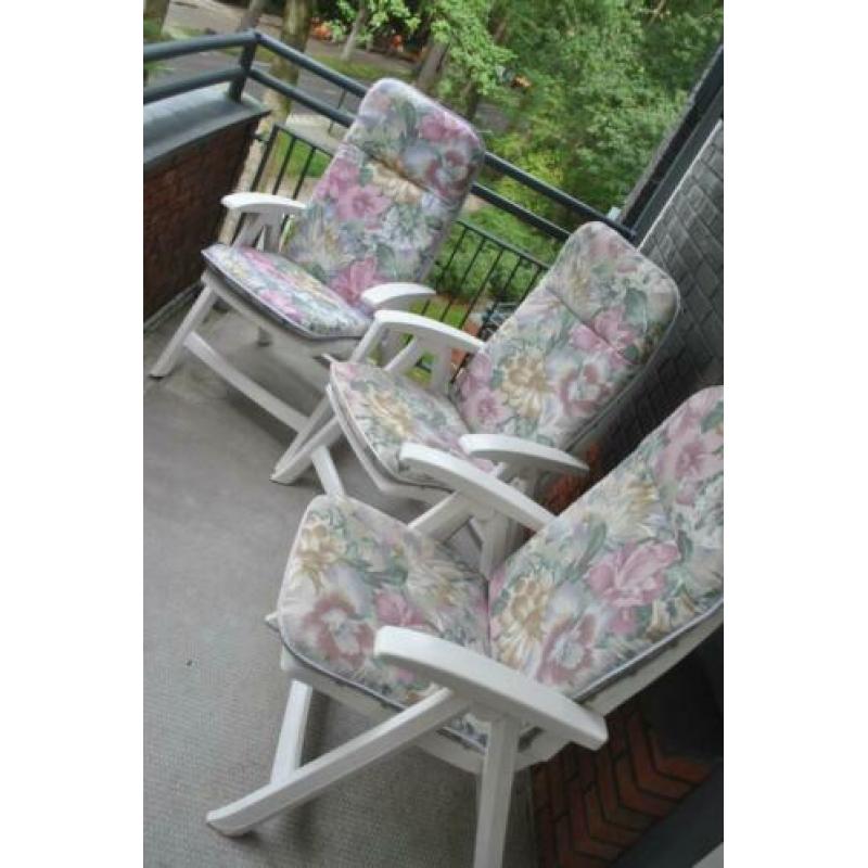 Tuinstoelen met kussens, 3 stuks, wit, nette staat