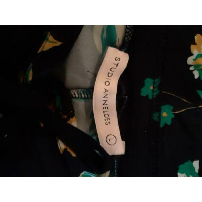 Super mooie broek van Studio Anneloes. Maat L