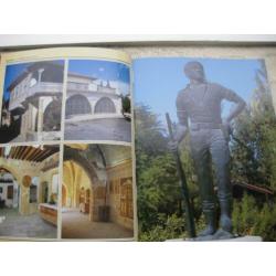 reisgids Cyprus in kleur met prachtige foto's. 128 blz. (2).