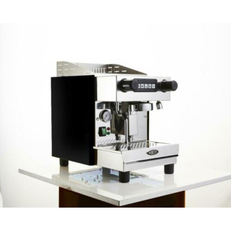 Borreti Baristanero 1keer gebruikt! Bieden vanaf 1000,-