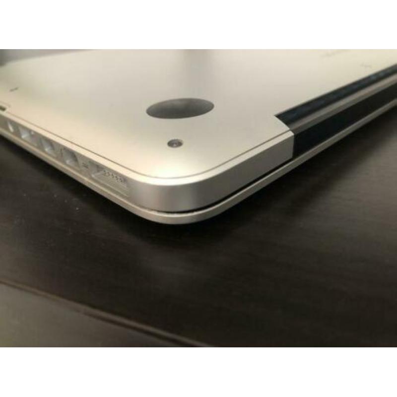 MacBook Pro Retina 13,3