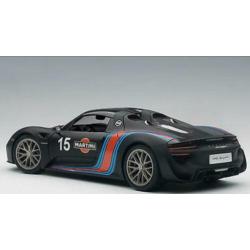 AutoArt Porsche 918 Spyder Black/Martini Livery 1/18 NIEUW