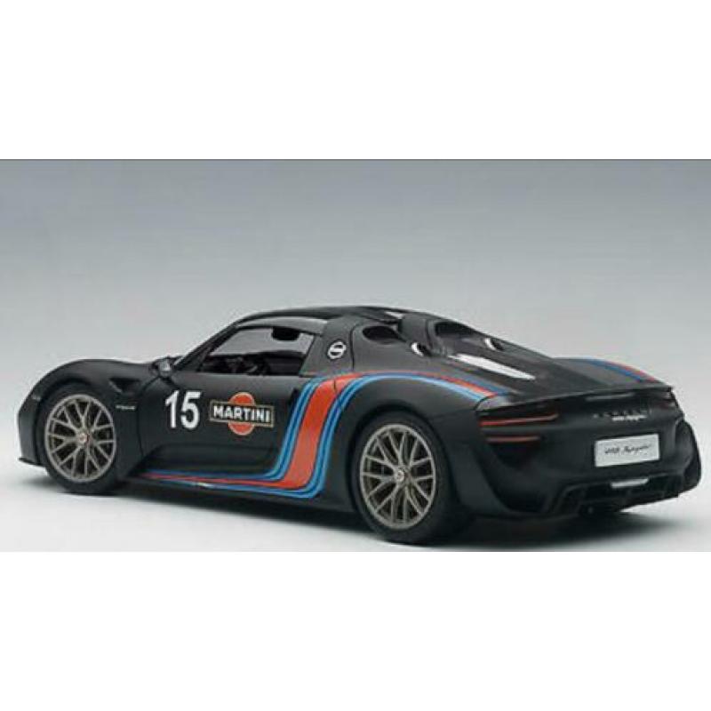 AutoArt Porsche 918 Spyder Black/Martini Livery 1/18 NIEUW