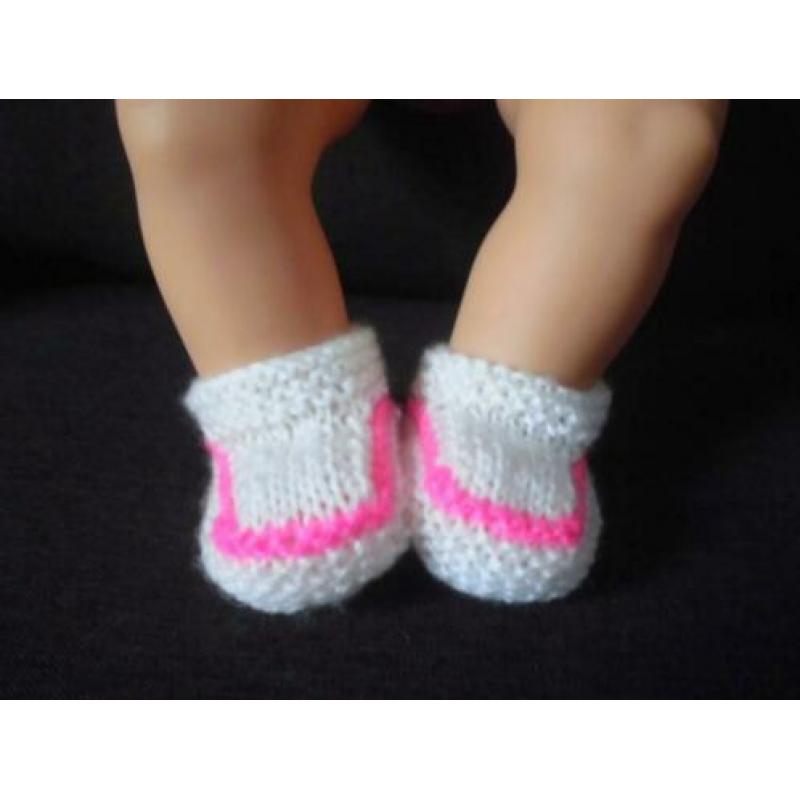 Slofjes babyborn / baby born. Opbrengst KiKa.