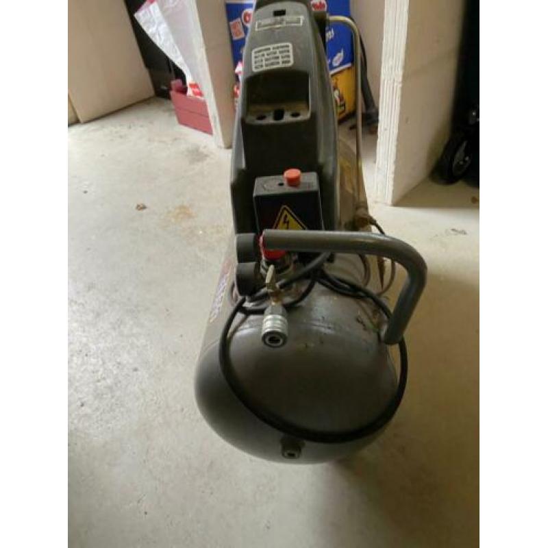 Airpress HLO 300/50 compressor