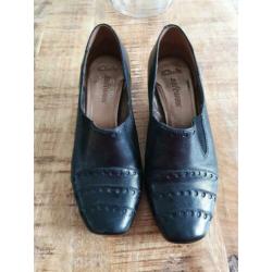 Zwarte clarks pumps maat 4.5